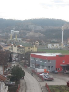 Trgovina Great, kiseljačka džamija, i u daljini "Ingram"..