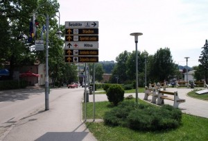Vertikalna turistička signalizacija