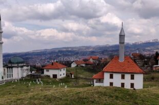 Džamije u džematu Rapatnica sa panoramom Srebrenika