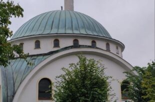 Džemat Srebrenik Centar – džamija