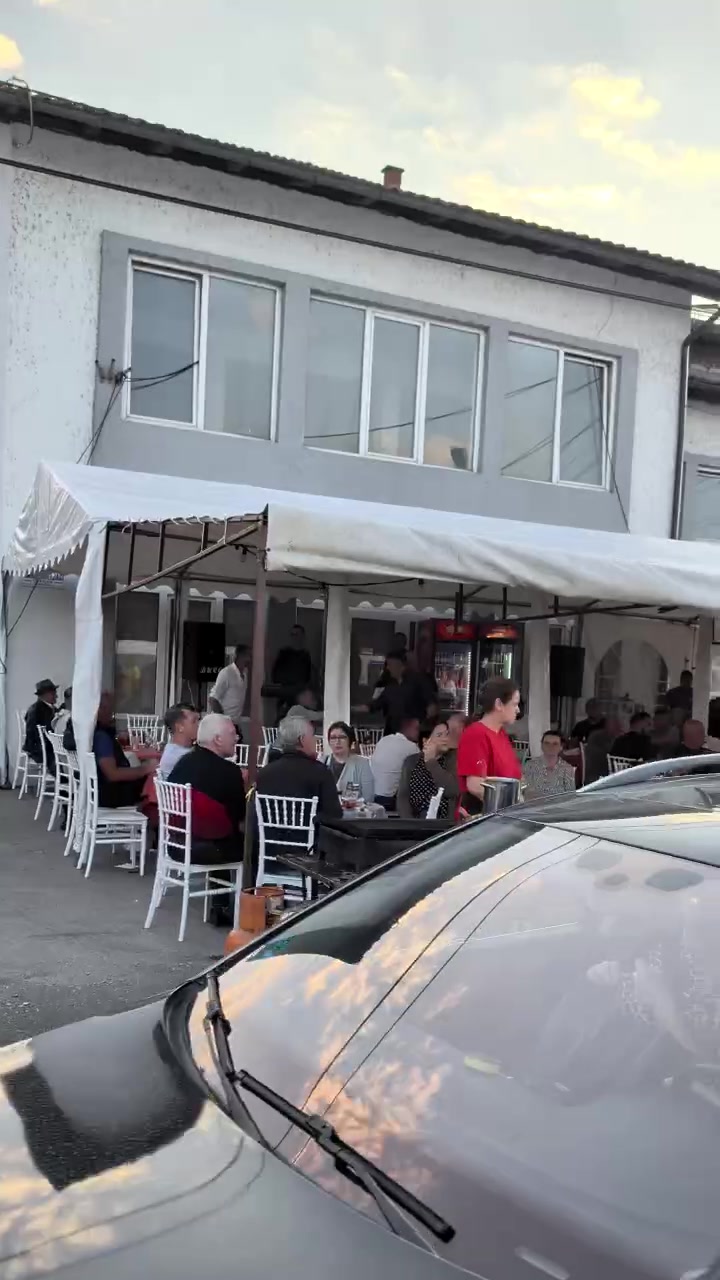 Atmosfera među posjetiocima vašara