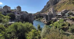 Stari Most i Neretva u Mostaru