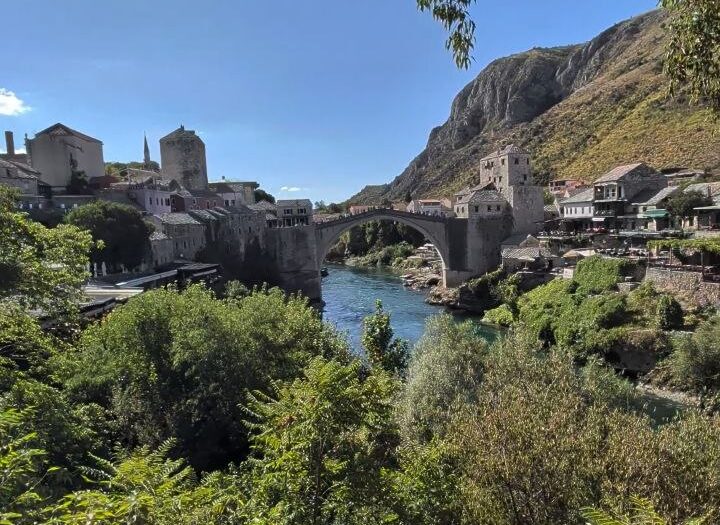 Stari Most i Neretva u Mostaru