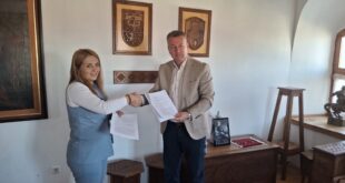 Potpisivanje ugovora za radove na Kuli Husein-kapetana Gradaščevića u Gradačcu