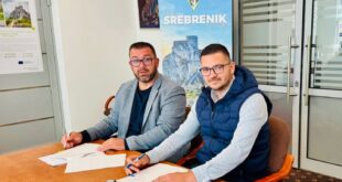 Potpisivanje ugovora u prostorijama Grada Srebrenika